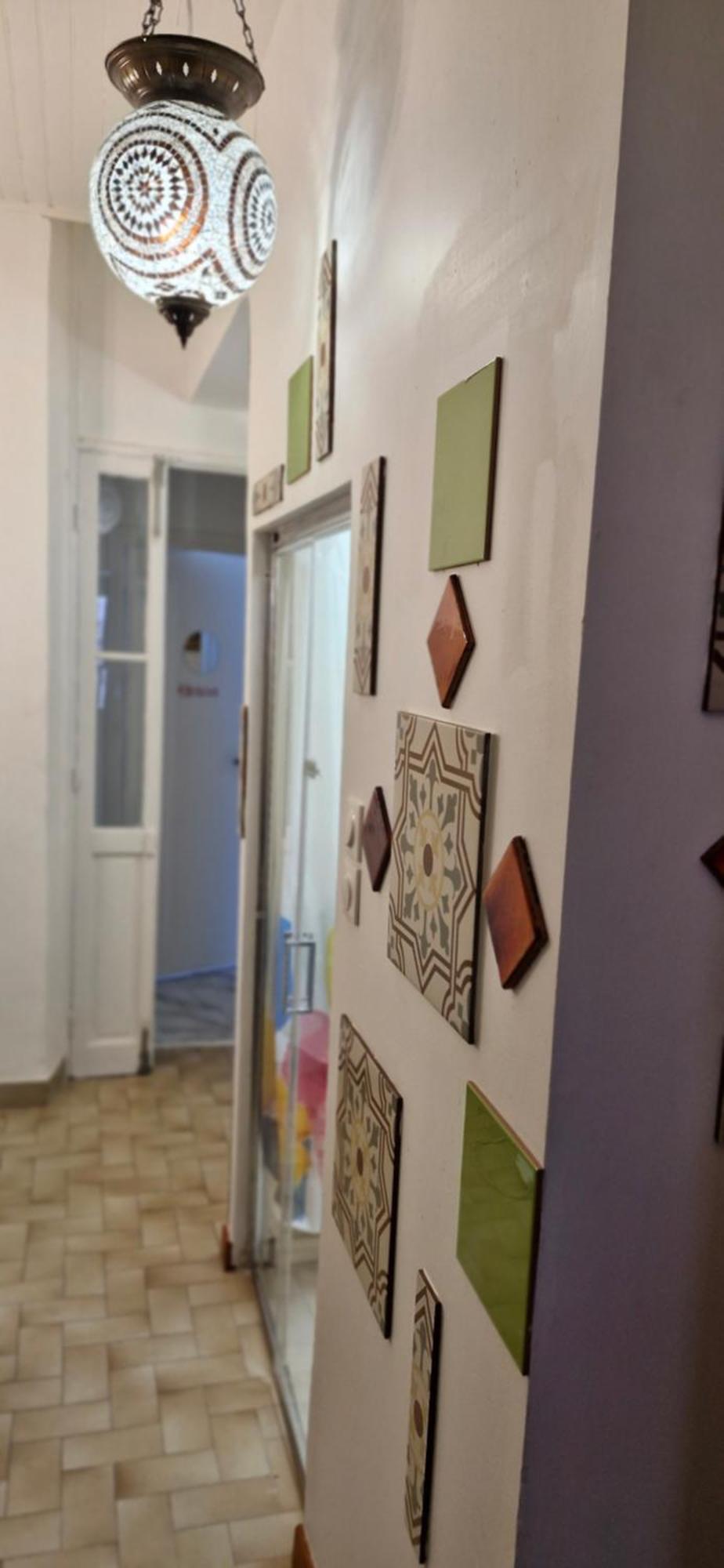 Bed And Breakfast Chez L'Habitant Marseille Rom bilde